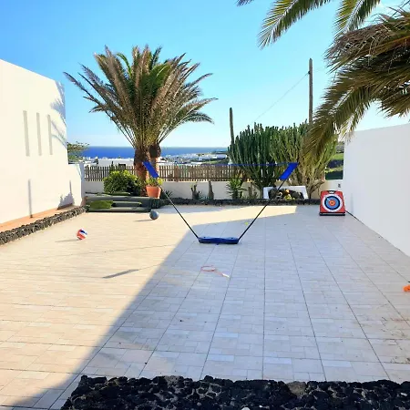 Vila Vista Mar - *